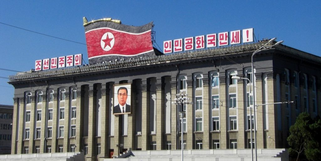 Corea del Norte. Edificio oficial , Salón de actos de Mansudae Asamblea Popular Suprema en Corea del Norte