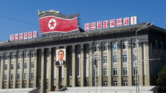 Corea del Norte. Edificio oficial , Salón de actos de Mansudae Asamblea Popular Suprema en Corea del Norte